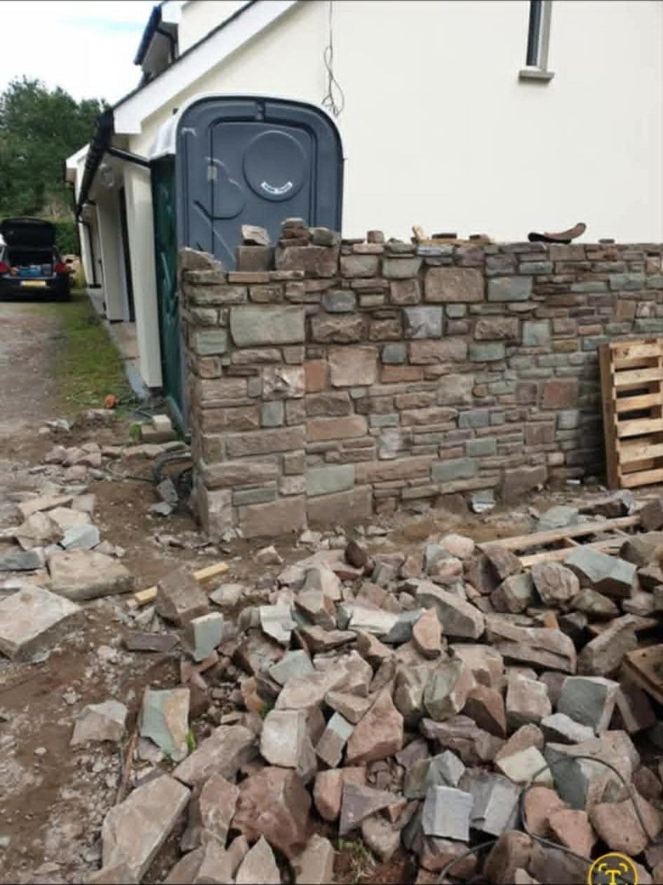 Stone masonry wall construction